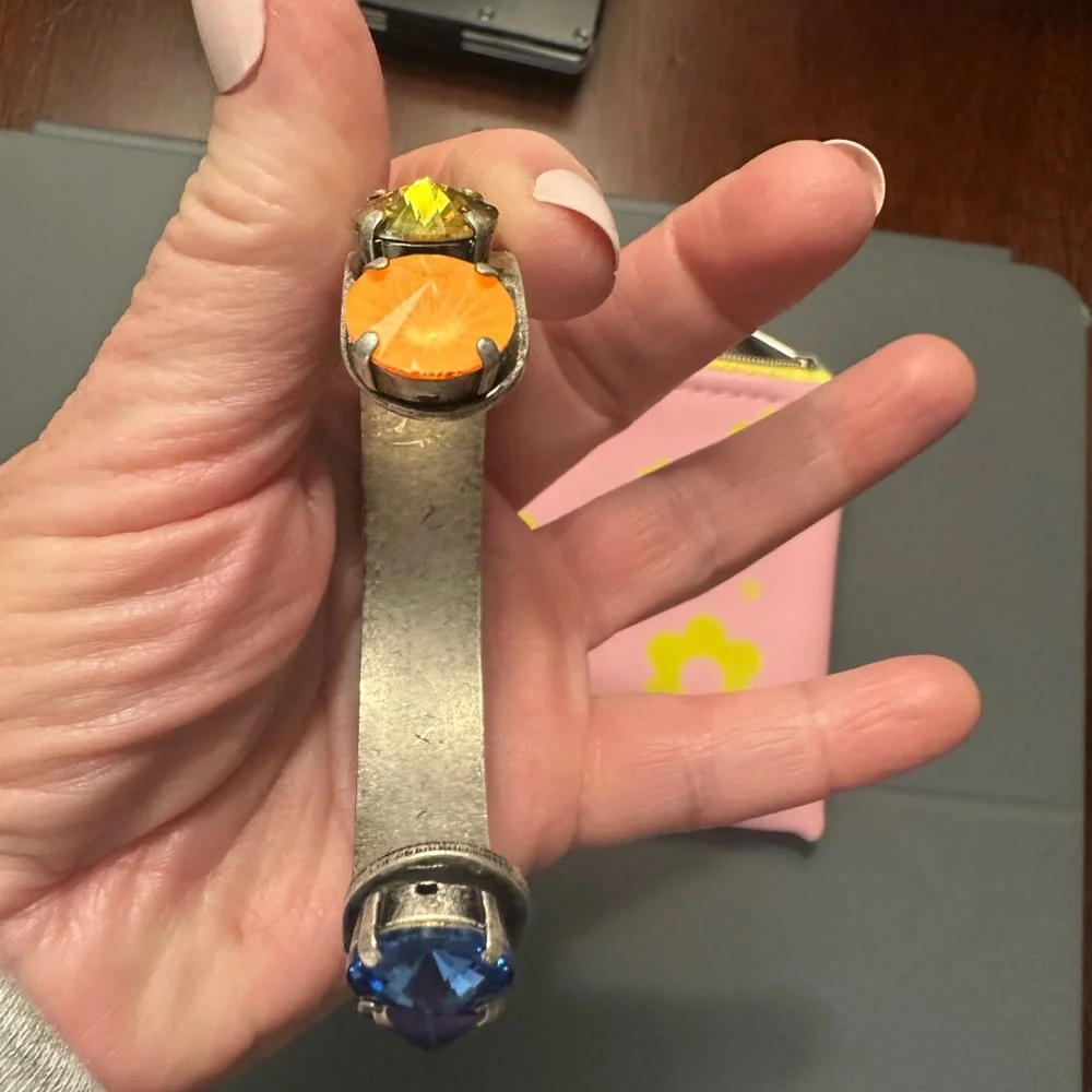 Tova Multicolor Neon bangle - Picture 5 of 5